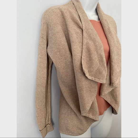 Express Cardigan - Picture 2 of 6